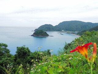 市集落と小さな島