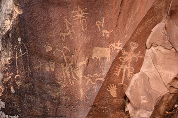 the ancient native american newspaper rock petroglyphs, near canyonlands national park, , utah