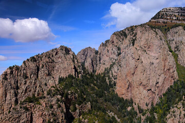 view of the  stunning granite rock formations  of sandia peak, from the sandia peak tram  near albuquerque, new mexico