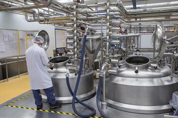 Male work  stainless steel tank