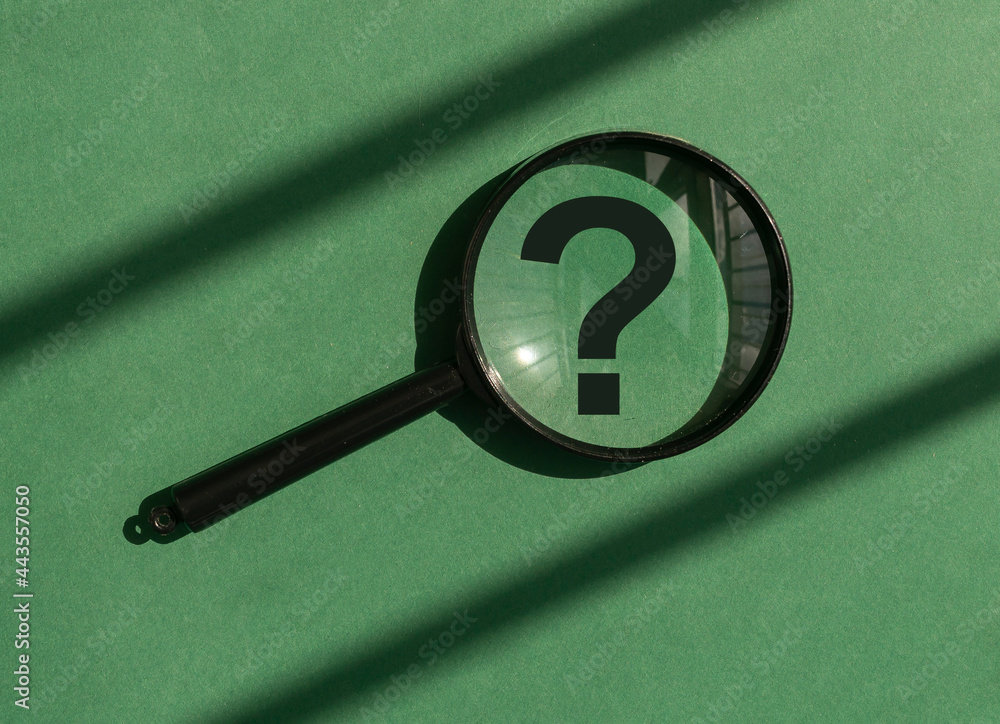 Poster magnifying glass with question mark inside on green background. concept of analysis, study, finding 