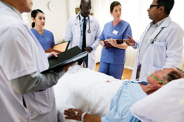 Obraz premium A sick elderly staying at a hospital