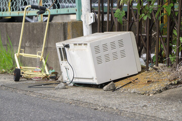 粗大ごみ置き場 電子レンジ	
