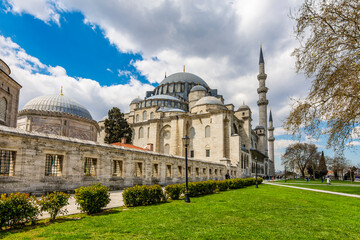 Obraz premium Suleymaniye Mosque in the Istanbul. Istanbul is the biggest city of The Turkey.