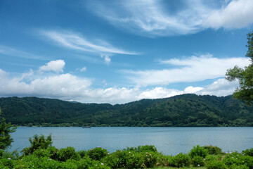 Fototapeta na wymiar 滋賀県長浜市の余呉湖の初夏の風景です