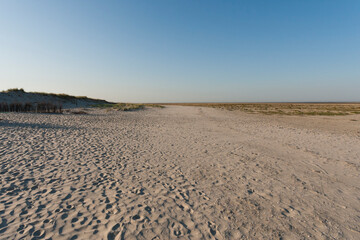 Fototapeta na wymiar Strand van Schiermonnikoog, Beach of Schiermonnikoog
