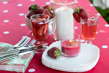 Клубника, фестиваль, сервировка стола