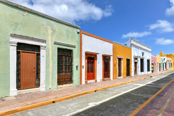 Fototapeta na wymiar Colonial Houses - Campeche, Mexico