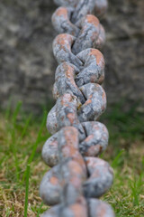 Cadena de hierro. Eslabones con herrumbre. Juntos son mas fuertes. Eslabones de hierro
