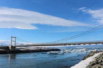 Cold bridge