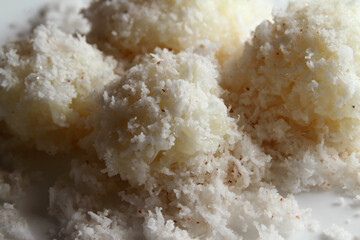Sticky rice with grated coconut flakes
