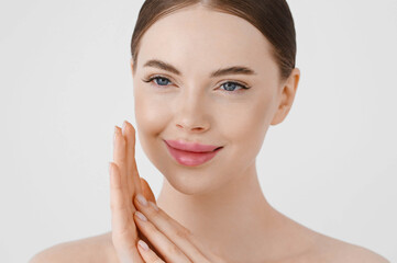 Obraz na płótnie Canvas Beauty woman face healthy beautiful skin natural skin care close up