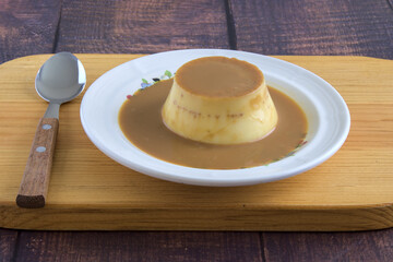 Dessert flan de cajeta, grandmother's recipe