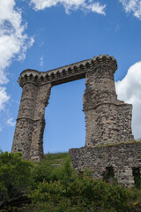 Ruines du château d'Allègre (Haute-Loire) dites la Potence