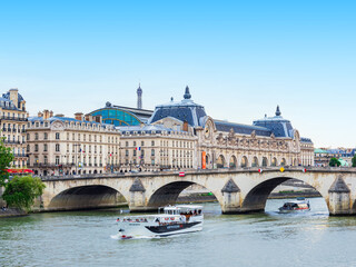 Obraz premium 世界遺産 パリのセーヌ河岸