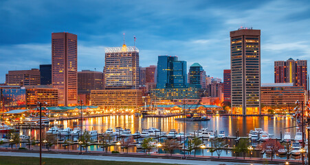 Fototapeta na wymiar View on Baltimore skyline and Inner Harbor from Federal Hill at dusk, Maryland