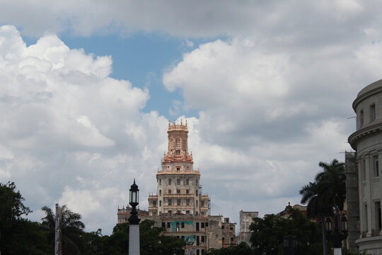 Edificio Histórico En La Habana Vieja, Cuba