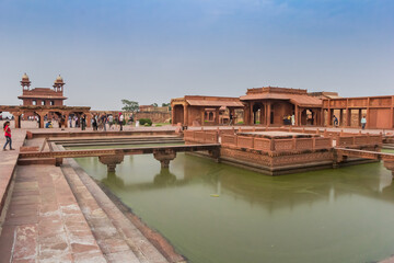 pool at the Fatehpur Sikri ghost city in Agra