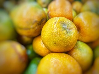 lemons in a market