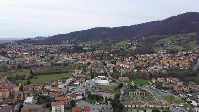 Alzano Lombardo Ospedale, ZONA ROSSA, Bergamo Val Seriana Italy, Ospedale e paese deserto per epidemia quarantena, Drone Aerial Footage View of Hospital Coronavirus red zone quarantine,   // no video 