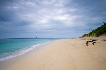 沖縄 瀬底島の瀬底ビーチの風景