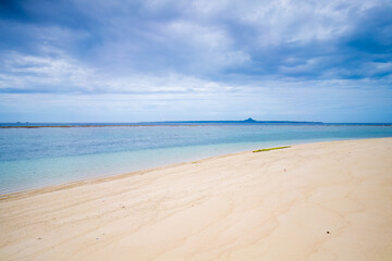 沖縄 瀬底島の瀬底ビーチの風景