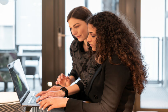 Business Women Working Together