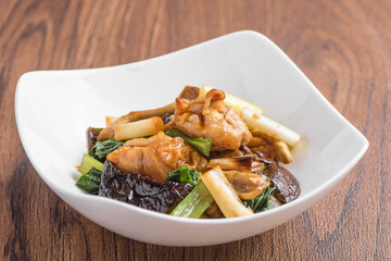 鶏肉と椎茸の煮物