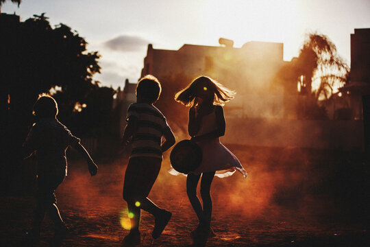 Dust, walking.
