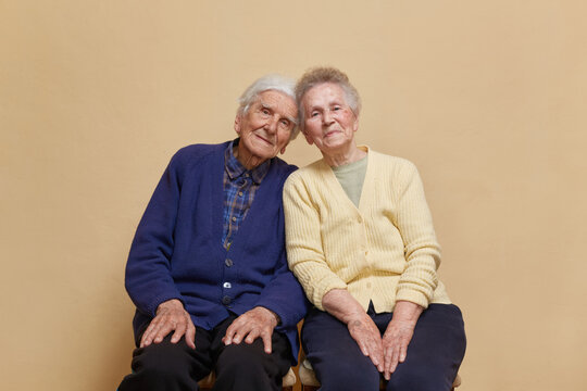 Omi Bilder Durchsuchen 660,518 Archivfotos, und Videos