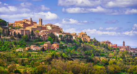 Naklejka premium Montepulciano skyline village. Siena, Tuscany Italy