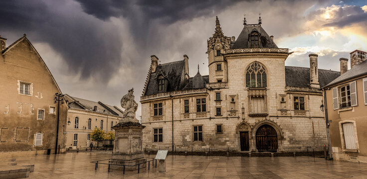 Panoramique du Palais Jacques Coeur