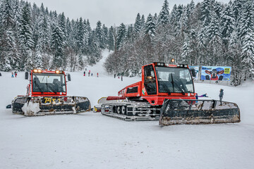 Snow groomers