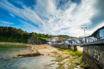 Fototapeta na wymiar town on the coast of Asturias, Tazones, Spain