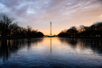 Washington Monument - Sunrise - obrazy, fototapety, plakaty