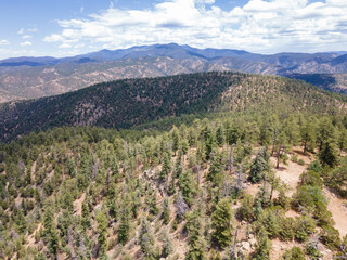 Naklejka premium Aerial View of Atalaya Mountain in the Santa Fe National Forest in New Mexico