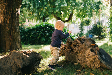 Toddler play in the garden
