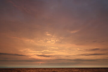 Fototapeta premium sunset over the sea