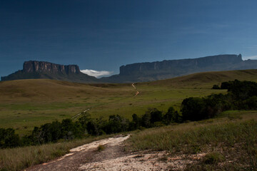 Tepuis Kukenán an Mount Roraima