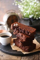Chocolate Pound cake, slices