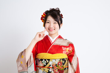 振袖（着物）を着る若い日本人女性モデル