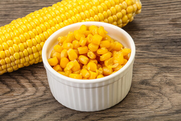 Sweet yellow corn in the bowl