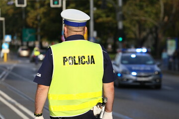 Polska policja na służbie w mieście.  © FotoDax