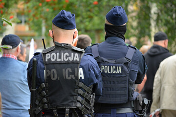 Polska policja na służbie w mieście.  © FotoDax