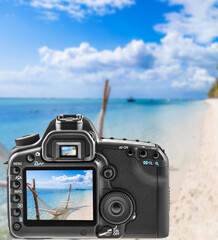 Appareil photo reflex numérique sur plage du Morne, île Maurice 