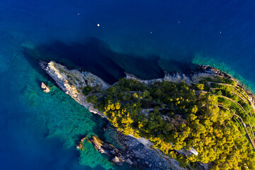 Promontorio dell'isola "Li galli" © Marcello