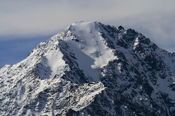 Obraz premium Caucasus, Ossetia. Kurtat gorge. The top of the Syrhubarzond mountain. 