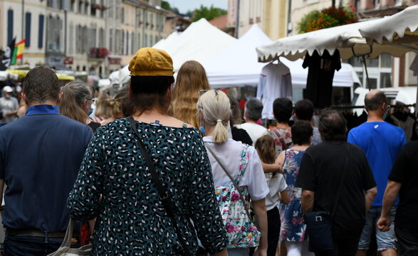 jour de march&eacute; &agrave; Lun&eacute;ville