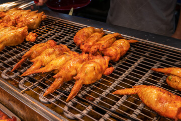 Delicious roast chicken wings bun