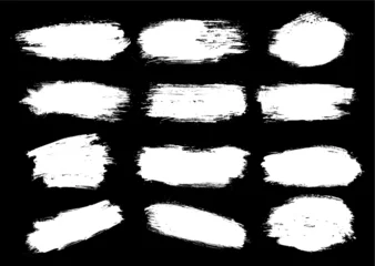 Deurstickers set de manchas de pinceles diferentes en blanco y negro, pinceladas blancas en fondo negro © jose